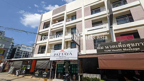 guest friendly guest houses pattaya the hideaway