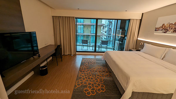 guest friendly hotels bangkok parkroyal suites
