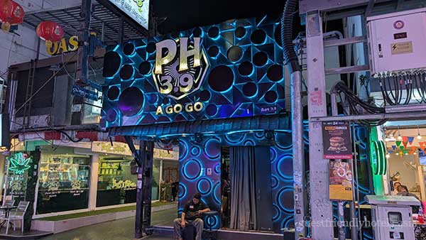 ph 3.9 a go go Pattaya