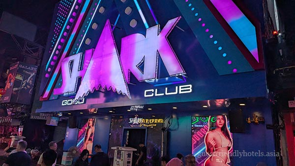 shark gogo club