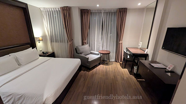 guest friendly hotels bangkok the dawin hotel