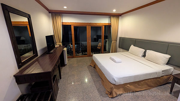 guest friendly hotels koh samui marina villa